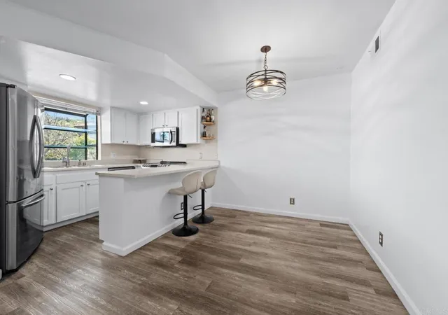 Listing Photo 4 - Condo for sale in building located at 440 Citracado Pkwy, Escondido, CA 92025 - Unit #38