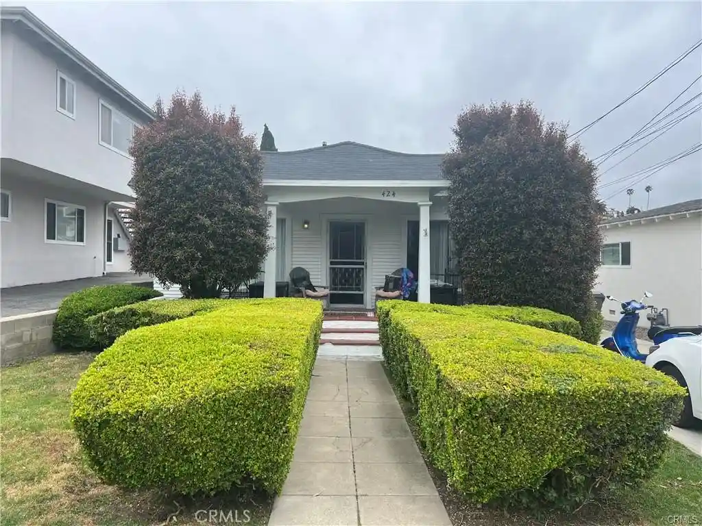 Multi family home for sale at 424 S Broadway, Redondo Beach, CA 90277 | MLS# SB26161556