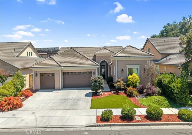 Photo 3 of Single family home for sale at 6545 W Wren, Visalia, CA 93291 | MLS# FR26161572 | Listing updated on 2026-09-03