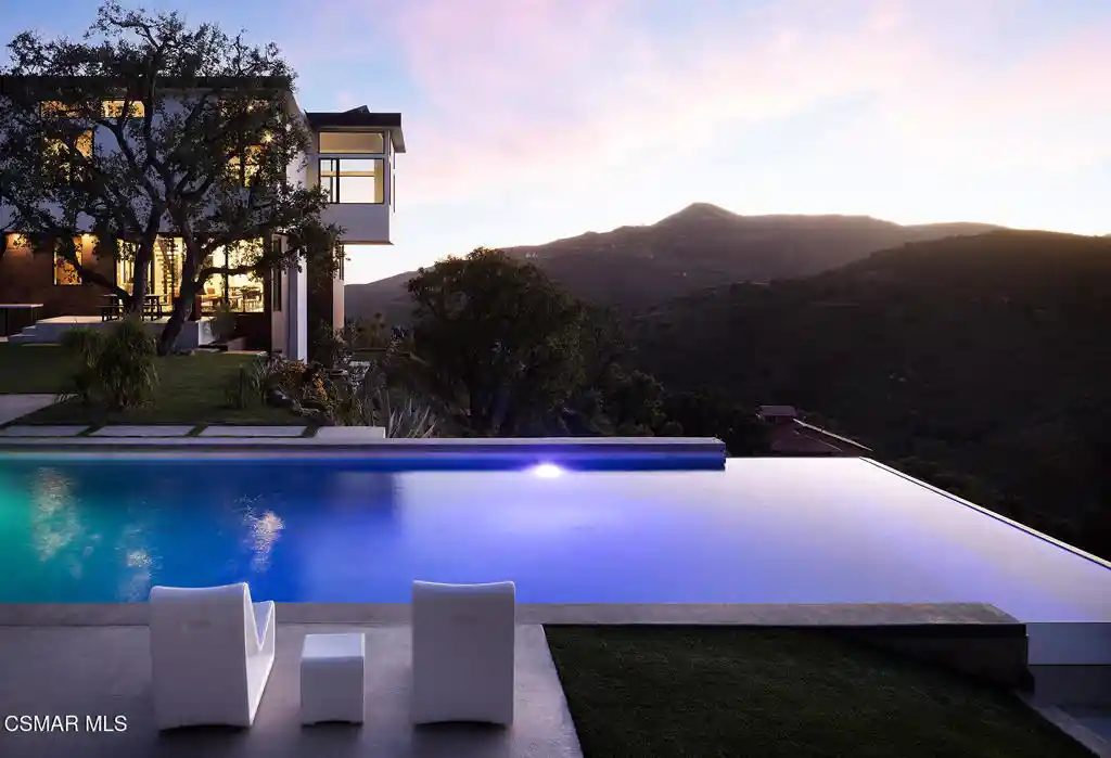 Photo 1 of Single family home for sale at 12530 Stagecoach Rd, Malibu, CA 90265 | MLS# 226003523 | Listing updated on 2026-10-23