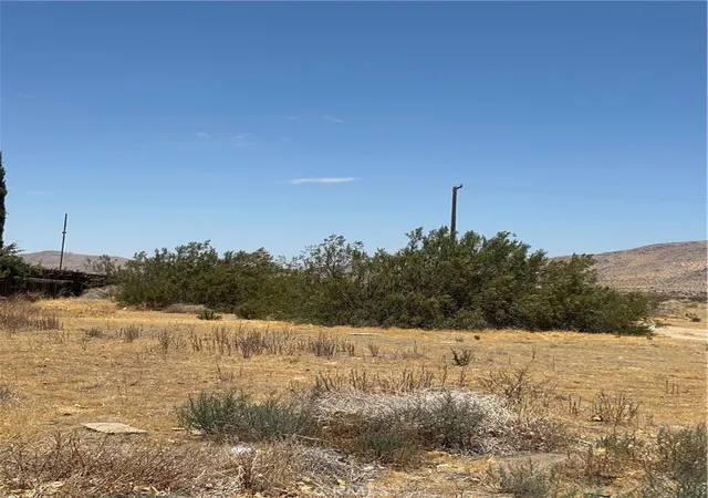 Photo 2 of Sale Pending at 0 Mossdale, Lancaster, CA 93535 | MLS# SR26161083 | Listing updated on 2026-10-29