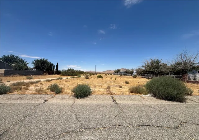 Photo 3 of Sale Pending at 0 Mossdale, Lancaster, CA 93535 | MLS# SR26161083 | Listing updated on 2026-10-29