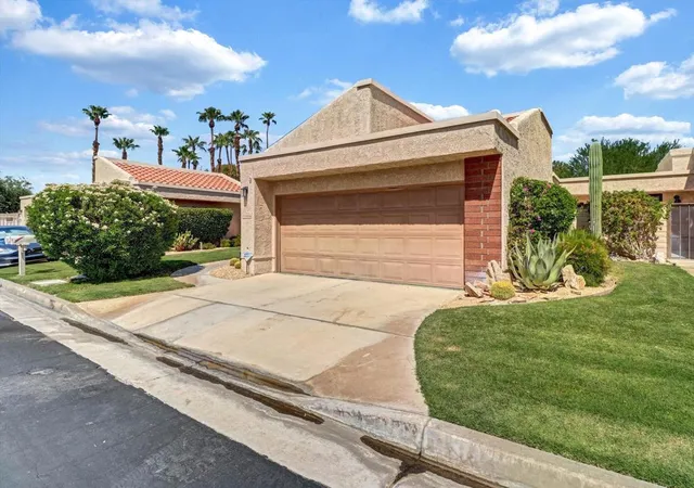Photo 2 of Condo for sale at 35886 Paseo Circulo W, Cathedral City, CA 92234 | MLS# 219150655DA | Listing updated on 2026-09-29