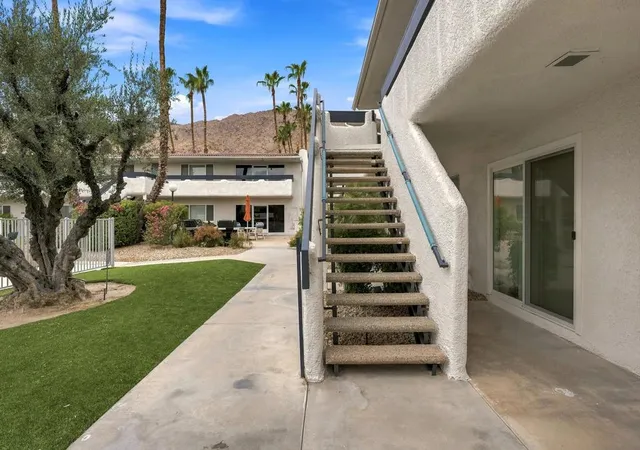 Listing Photo 4 - Condo for sale in building located at 1950 S Palm Cyn Dr, Palm Springs, CA 92264 - Unit #134