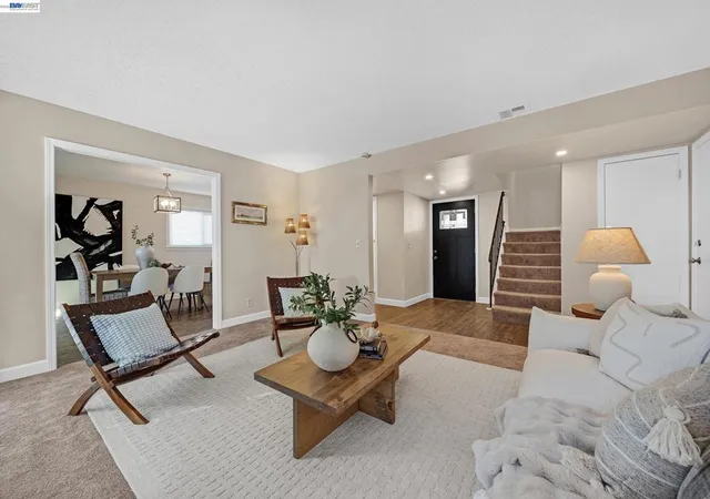 2nd image of 6899 Langmuir Ln, Dublin, CA 94568 | MLS# 41142697