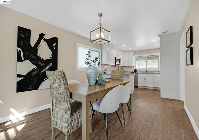 4th image of 6899 Langmuir Ln, Dublin, CA 94568 | MLS# 41142697