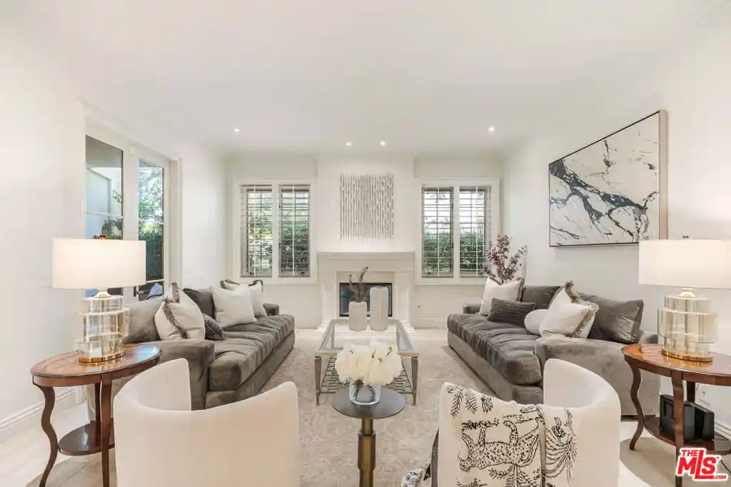 Listing Photo 1 - Condo for sale in 10120 Empyrean Wy located at 10120 Empyrean Wy, Los Angeles, CA 90067 - Unit #102