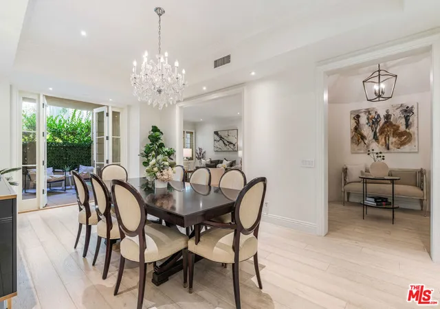 Listing Photo 4 - Condo for sale in building located at 10120 Empyrean Wy, Los Angeles, CA 90067 - Unit #102