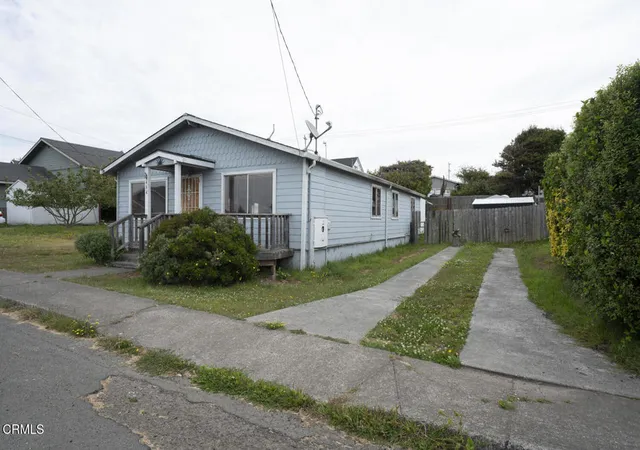 Photo 1 of Single family home for sale at 464 S Whipple St, Fort Bragg, CA 95437 | MLS# C1-11467 | Listing updated on 2026-10-05