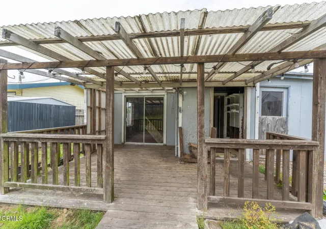 Photo 3 of Single family home for sale at 464 S Whipple St, Fort Bragg, CA 95437 | MLS# C1-11467 | Listing updated on 2026-10-05