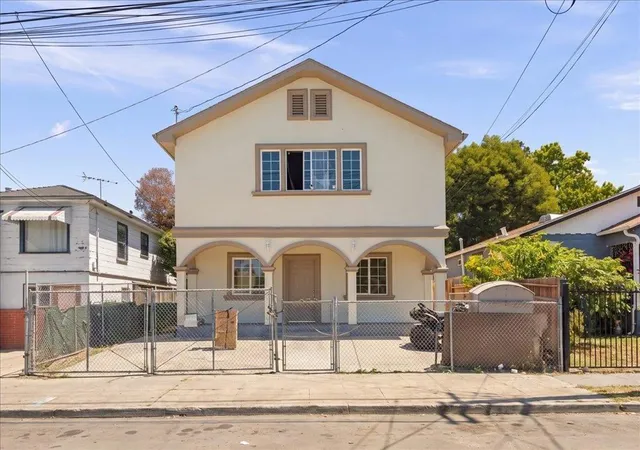 Multi family home for sale at 9624 C St, Oakland, CA 94603 | MLS# ML82055403