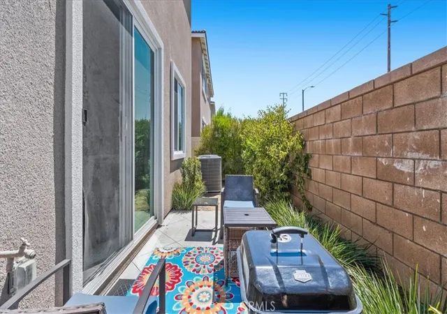 20th image of 2015 Bergamot St, Redlands, CA 92374 | MLS# CV26161919