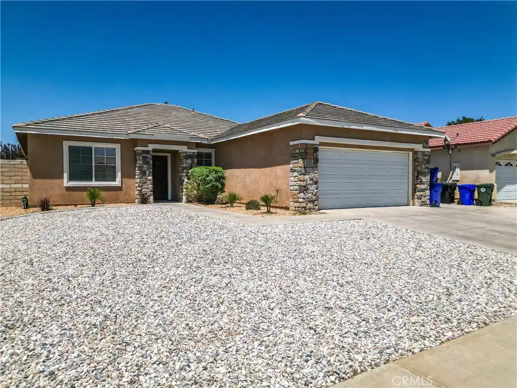 Photo 1 of Single family home for sale at 13822 Dodie, Victorville, CA 92392 | MLS# HD26161746 | Listing updated on 2026-10-26