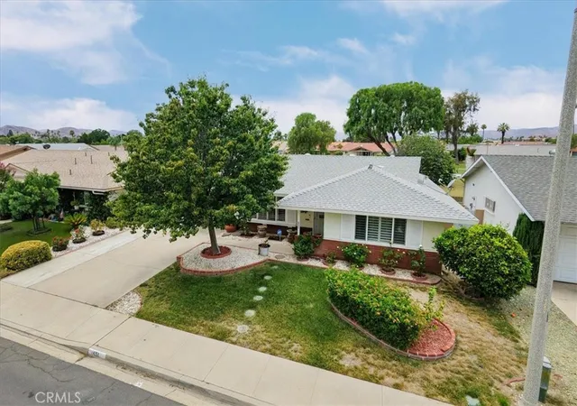 Photo 2 of Sale Pending at 451 Olympia, Hemet, CA 92543 | MLS# SW26161521 | Listing updated on 2026-10-06