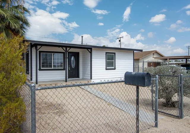 Photo 3 of Single family home for sale at 6316 Athol Ave, Twentynine Palms, CA 92277 | MLS# 219150690PS | Listing updated on 2026-09-17