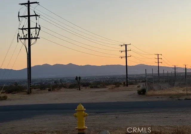 28th image of 10911 Caribou Ave, Apple Valley, CA 92308 | MLS# HD26162407