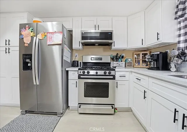 5th image of 10911 Caribou Ave, Apple Valley, CA 92308 | MLS# HD26162407