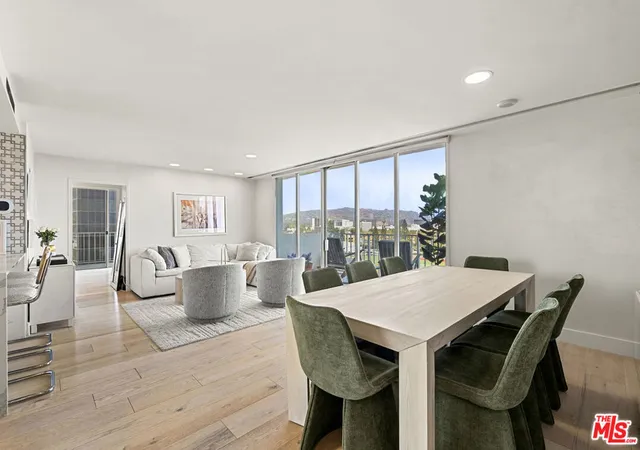Listing Photo 4 - Condo for sale in building located at 2160 Century Pkwy, Los Angeles, CA 90067 - Unit #702
