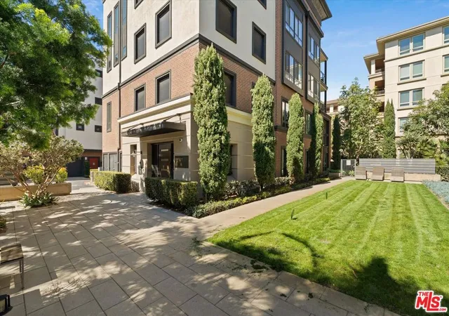 Photo 2 of Condo for sale at 12883 Runway Rd #1, Playa Vista, CA 90094 | MLS# 26864181 | Listing updated on 2026-10-09