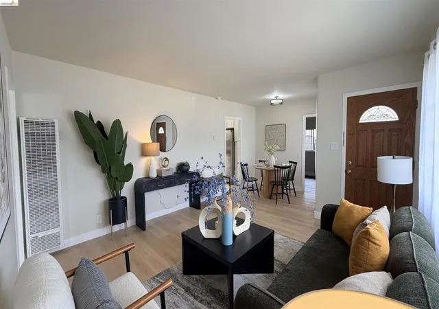 2nd image of 954 Folsom Ave, Hayward, CA 94544 | MLS# 41142821