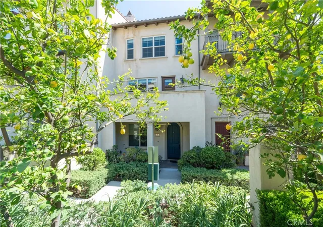 Photo 1 of Townhouse for sale at 812 Citrus Ct, Claremont, CA 91711 | MLS# CV26155174 | Listing updated on 2026-10-09