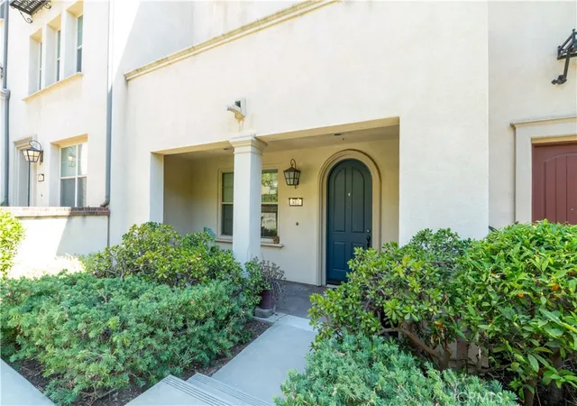 Photo 1 of Townhouse for sale at 812 Citrus Ct, Claremont, CA 91711 | MLS# CV26155174 | Listing updated on 2026-10-09