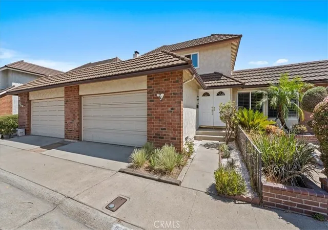 Photo 2 of Single family home for sale at 8222 Baldwin Cir, Buena Park, CA 90621 | MLS# AR25069366 | Listing updated on 2026-10-09