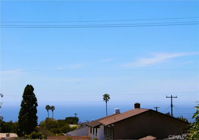 Photo 3 of Single family home for sale at 28551 Blythewood Dr, Rancho Palos Verdes, CA 90275 | MLS# SB26146524 | Listing updated on 2026-10-13