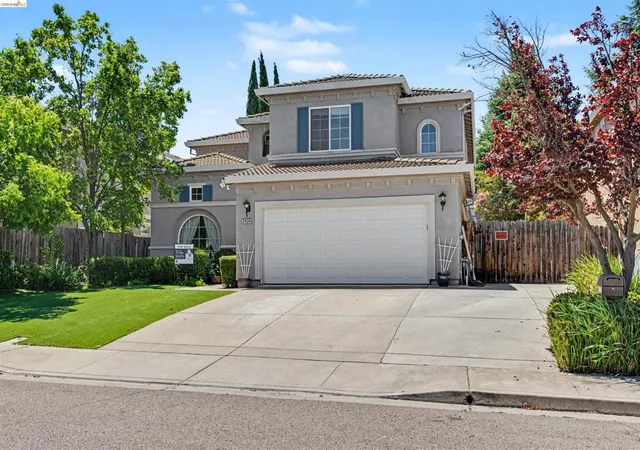 Photo 2 of Sale Pending at 2434 Pearlite Way, Antioch, CA 94531 | MLS# 41142830 | Listing updated on 2026-09-10