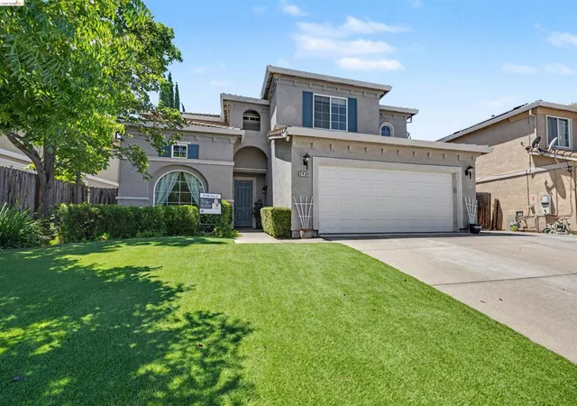 Photo 3 of Sale Pending at 2434 Pearlite Way, Antioch, CA 94531 | MLS# 41142830 | Listing updated on 2026-09-10