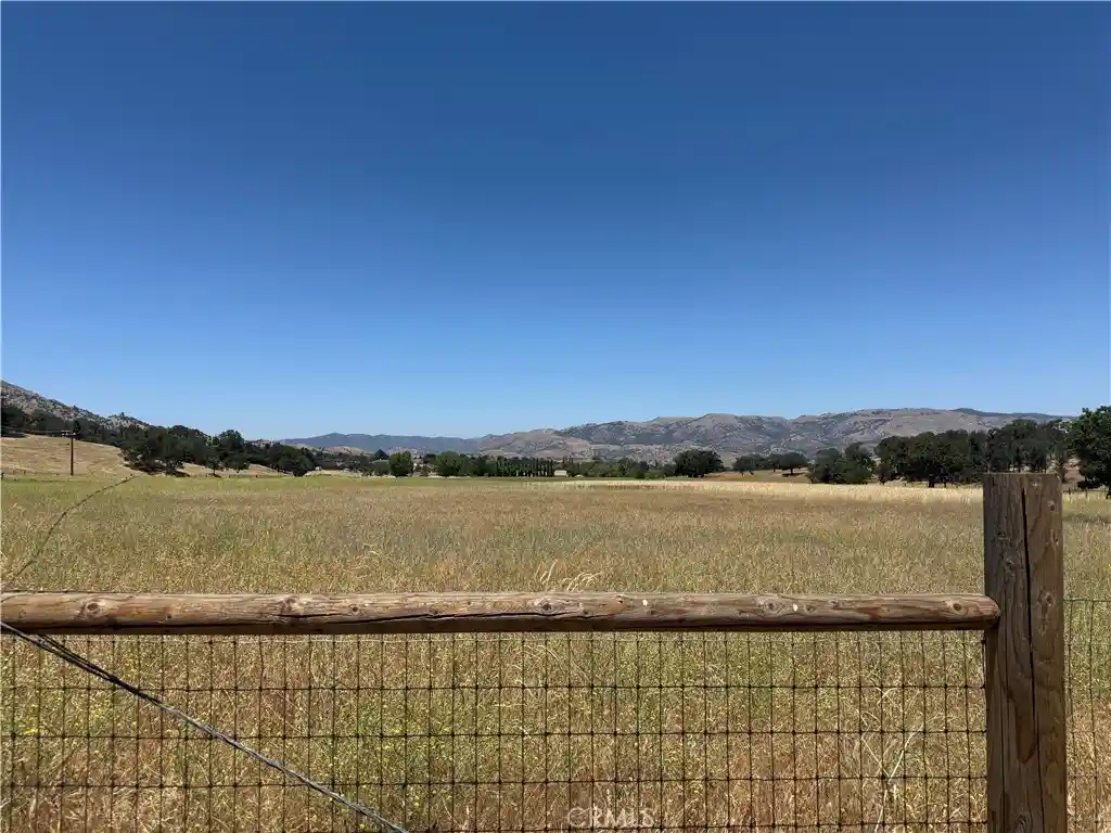 Photo 1 of Land for sale at 0 Jeffery Rd, Tehachapi, CA 93561 | MLS# GD26148111 | Listing updated on 2026-07-25