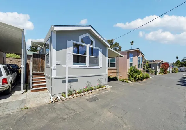 Photo 1 of Manufactured home for sale at 930 Rosedale Ave #2, Capitola, CA 95010 | MLS# ML82054990 | Listing updated on 2026-09-22