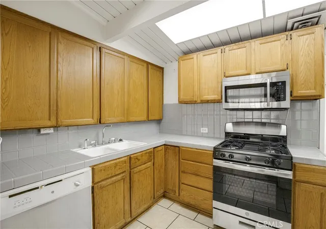 Photo 4 of Single family home for sale at 8636 Ranchito, Panorama City, CA 91402 | MLS# SR26162830 | Listing updated on 2026-08-05