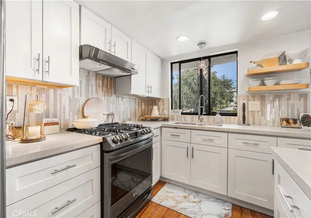 Listing Photo 4 - Condo for sale in building located at 620 W Hyde Park, Inglewood, CA 90302 - Unit #129