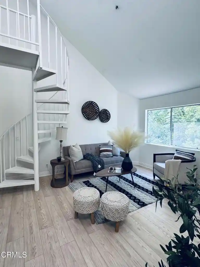 Listing Photo 1 - Condo for sale in 501 E Del Mar Blvd located at 501 E Del Mar Blvd, Pasadena, CA 91101 - Unit #302