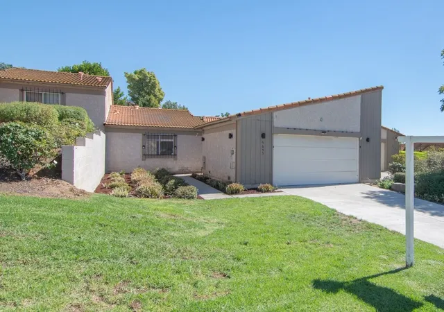 Photo 2 of Condo for sale at 5655 Falling Leaf, Jurupa Valley, CA 92509 | MLS# IV26162874 | Listing updated on 2026-10-11