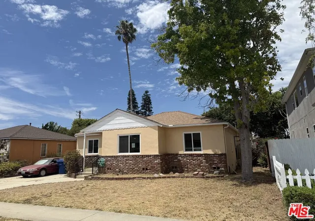 Photo 3 of Sale Pending at 5577 W 82nd Street, Los Angeles, CA 90045 | MLS# 26862933 | Listing updated on 2026-10-03