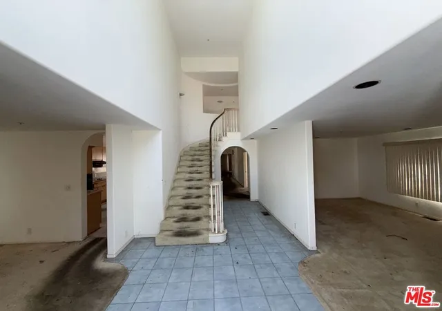 Photo 3 of Sale Pending at 1212 S Irena Ave, Redondo Beach, CA 90277 | MLS# 26862945 | Listing updated on 2026-10-09