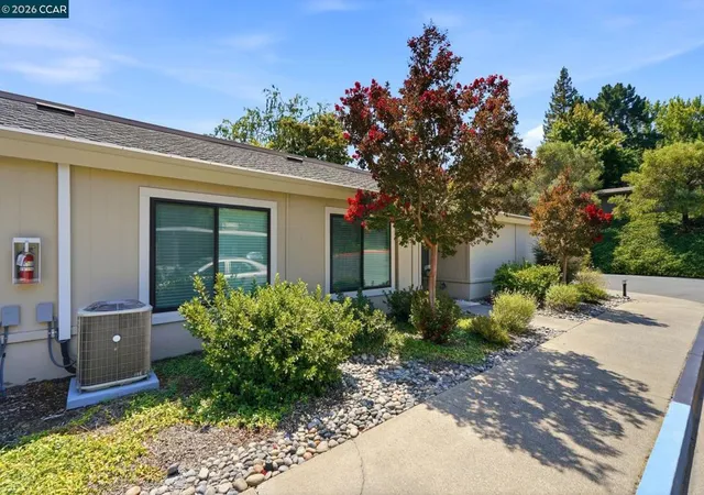 Photo 3 of Sale Pending at 1323 Golden Rain Rd #3, Walnut Creek, CA 94595 | MLS# 41142897 | Listing updated on 2026-09-25