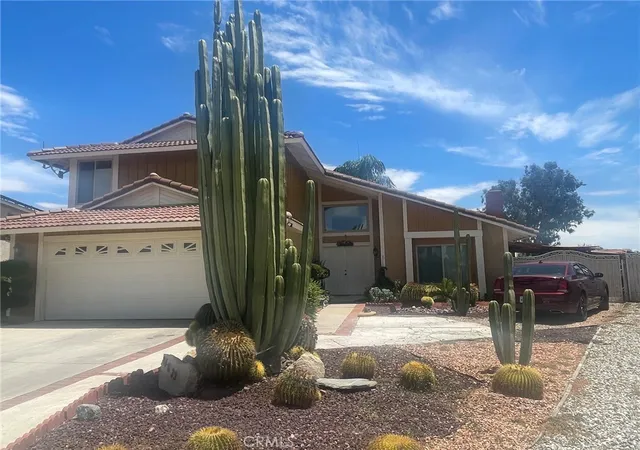 Photo 3 of Single family home for sale at 25833 Sweetleaf St, Moreno Valley, CA 92553 | MLS# IV26162997 | Listing updated on 2026-10-10