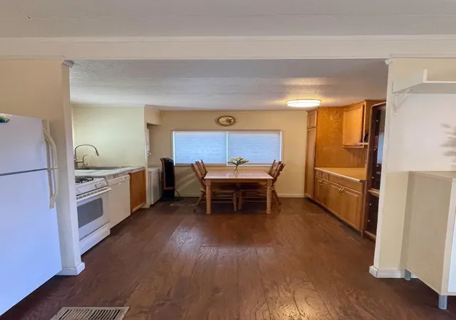 Photo 2 of Manufactured home for sale at 2855 Senter Rd #40, San Jose, CA 95111 | MLS# ML82055585 | Listing updated on 2026-09-11
