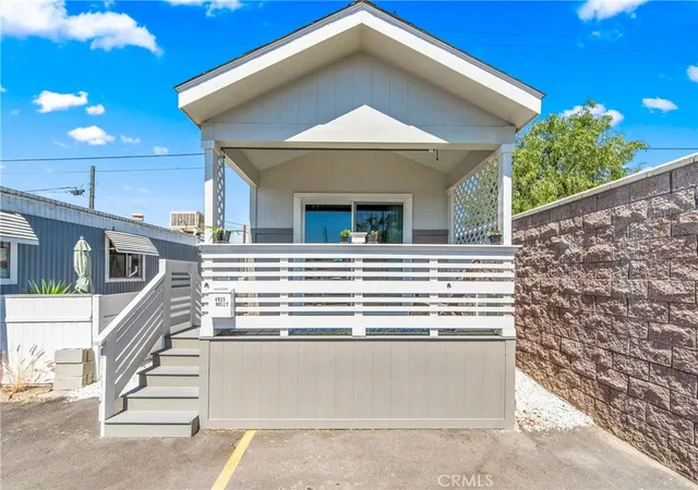 Photo 1 of Manufactured home for sale at 4925 Holly, Long Beach, CA 90805 | MLS# PW26158366 | Listing updated on 2026-09-26