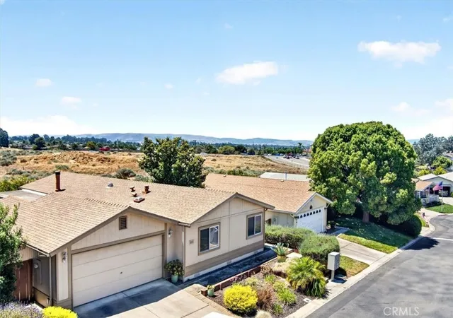 Photo 2 of Manufactured home for sale at 968 S White Dove Dr, Santa Maria, CA 93455 | MLS# PI26162588 | Listing updated on 2026-09-18