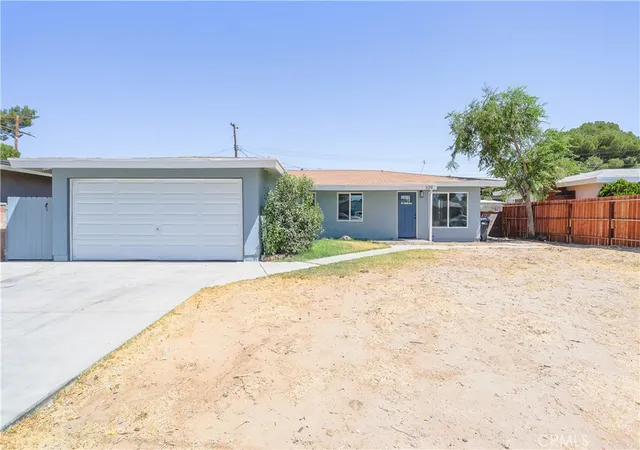 Photo 1 of Sale Pending at 339 E Kildare St, Lancaster, CA 93535 | MLS# SR26163186 | Listing updated on 2026-10-08