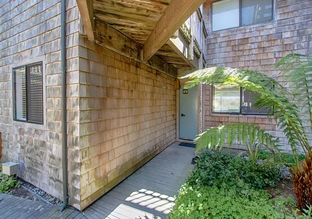 Photo 3 of Condo for sale at 101 Shell Dr #172, Watsonville, CA 95076 | MLS# ML82054158 | Listing updated on 2026-09-27