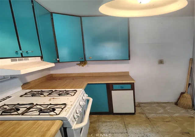 Photo 4 of Single family home for sale at 14150 Emerald, Victorville, CA 92392 | MLS# CV26163349 | Listing updated on 2026-10-03