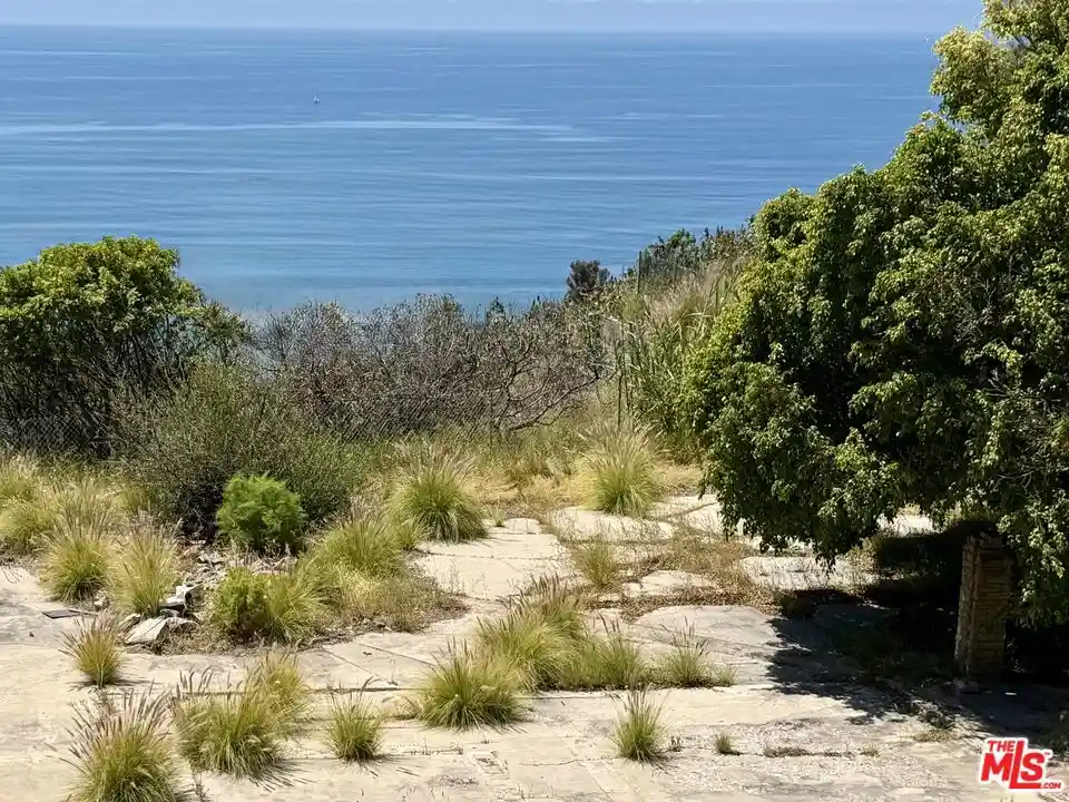 Photo 1 of Land for sale at 20654 Eaglepass Dr, Malibu, CA 90265 | MLS# 26864771 | Listing updated on 2026-08-04