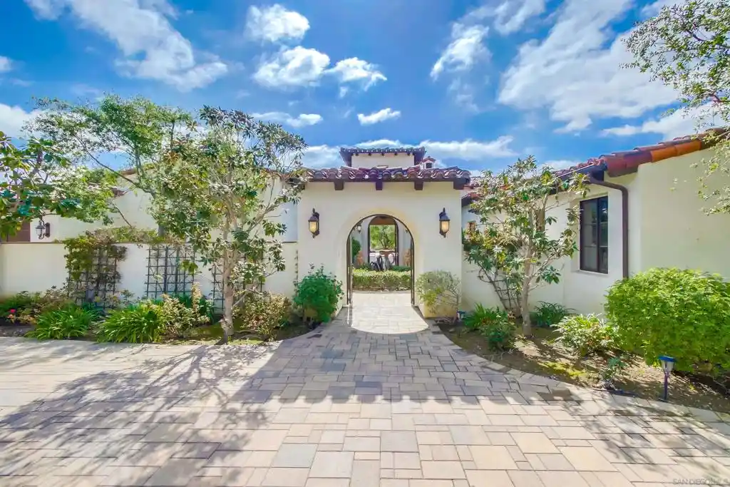 Photo 1 of Mansion for sale at 8159 Doug Hl, San Diego, CA 92127 | MLS# 260018321SD | Listing updated on 2026-10-19