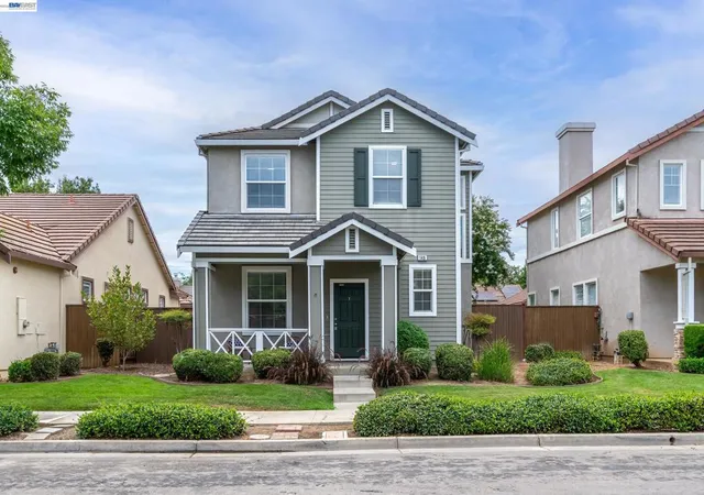 Photo 3 of Single family home for sale at 149 Wexford St, Brentwood, CA 94513 | MLS# 41142942 | Listing updated on 2026-10-06