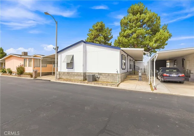 Photo 3 of Manufactured home for sale at 48303 20th Street W #85, Lancaster, CA 93534 | MLS# SR26158615 | Listing updated on 2026-10-30